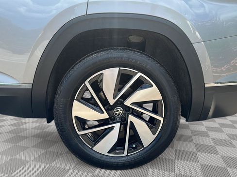 Used 2024 Volkswagen Atlas SEL AWD/4WD image 12