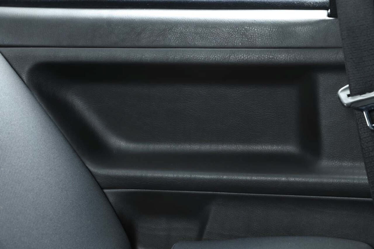 Used 1995 BMW M3 Coupe RWD image 98