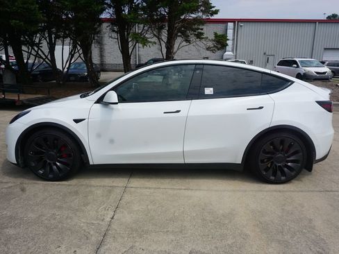 Used 2021 Tesla Model Y Performance AWD/4WD image 23