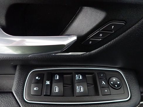 Used 2023 RAM 1500 Laramie image 22