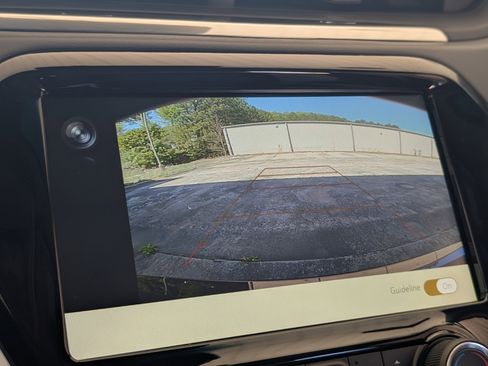 Used 2020 Chevrolet Bolt LT image 26