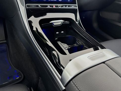 Certified 2025 Mercedes-Benz C 300 Sedan image 6
