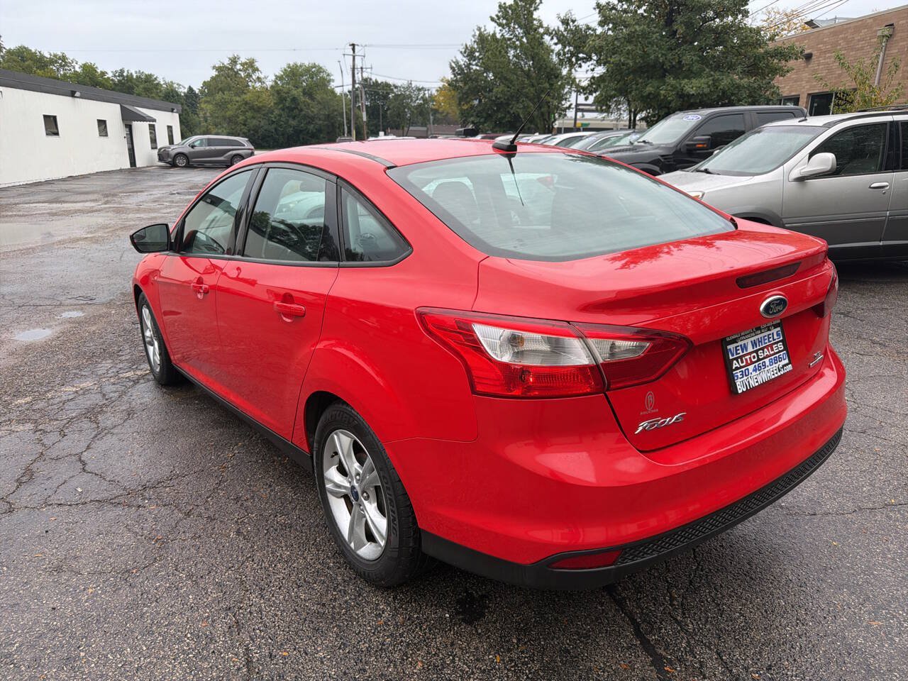 Used 2014 Ford Focus SE FWD image 4