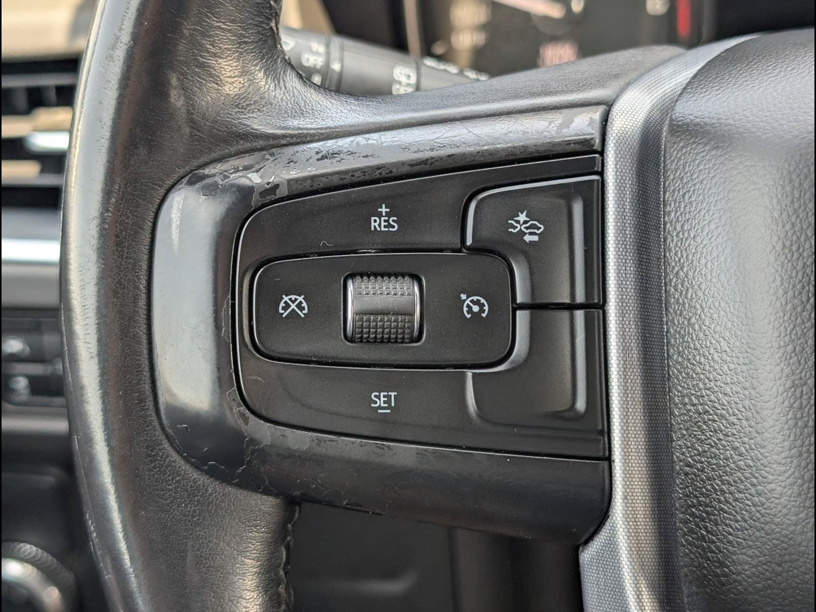 Used 2021 GMC Yukon SLT RWD image 18