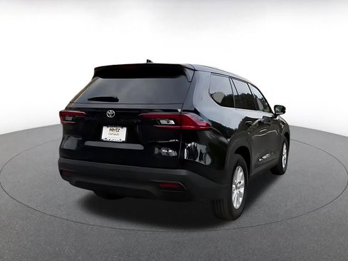 Used 2025 Toyota Grand Highlander LE image 13