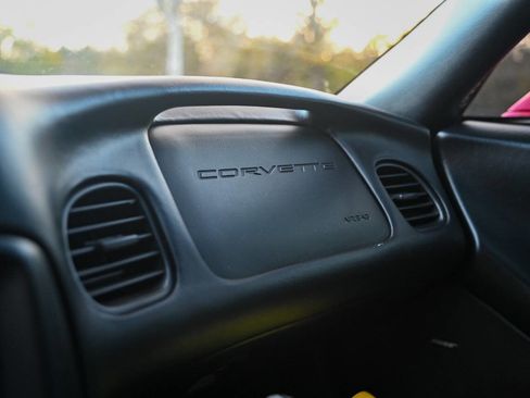 Used 2002 Chevrolet Corvette Z06 w/ Memory Pkg image 73