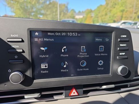 Certified 2025 Hyundai Elantra Blue image 34