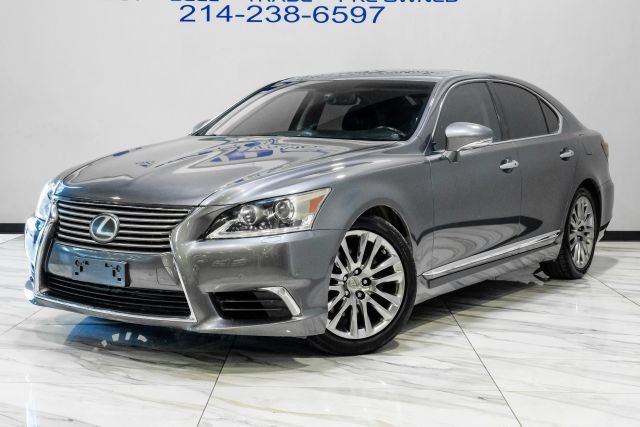 Used 2017 Lexus LS 460 w/ Comfort Package RWD image 2