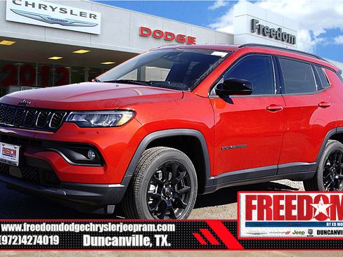 New 2026 Jeep Compass Latitude image 1