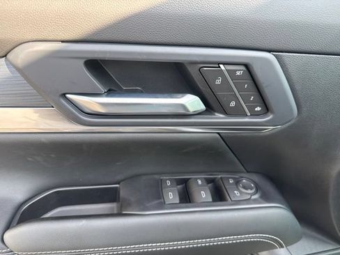 New 2027 GMC Terrain Elevation w/ Elevation Premium Package AWD/4WD image 9