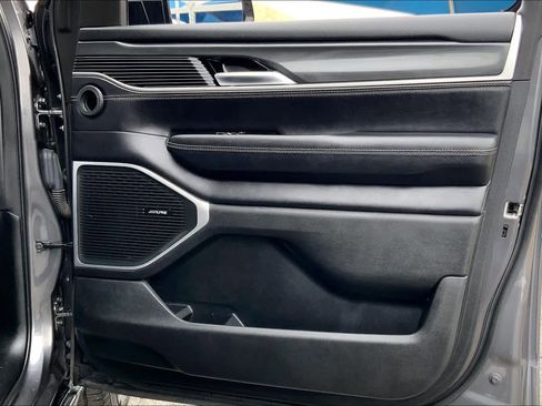 Used 2023 Jeep Wagoneer L 4WD image 22