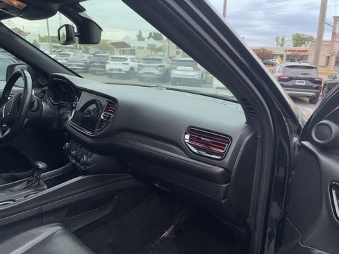 Used 2022 Dodge Durango R/T w/ Trailer Tow Group IV AWD/4WD image 3