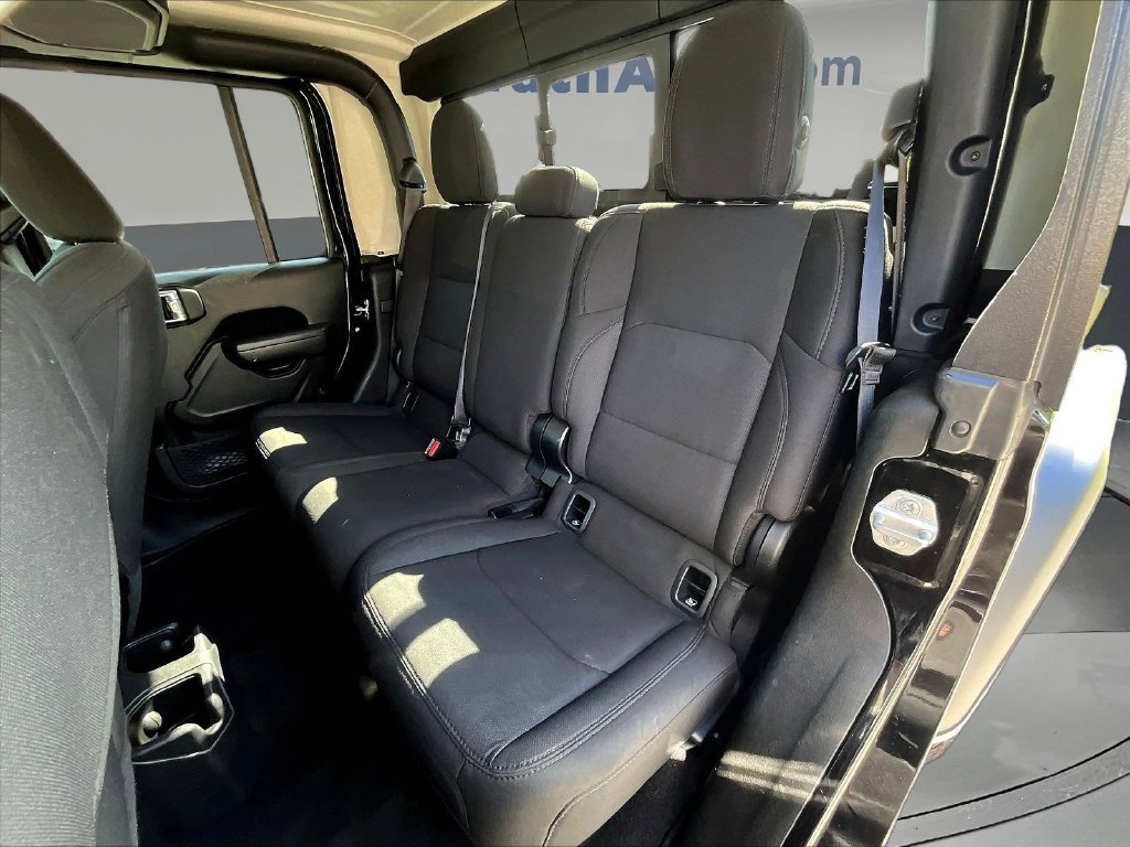 Used 2023 Jeep Gladiator Sport AWD/4WD image 23