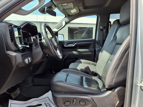 Used 2025 GMC Sierra 1500 SLT AWD/4WD image 12