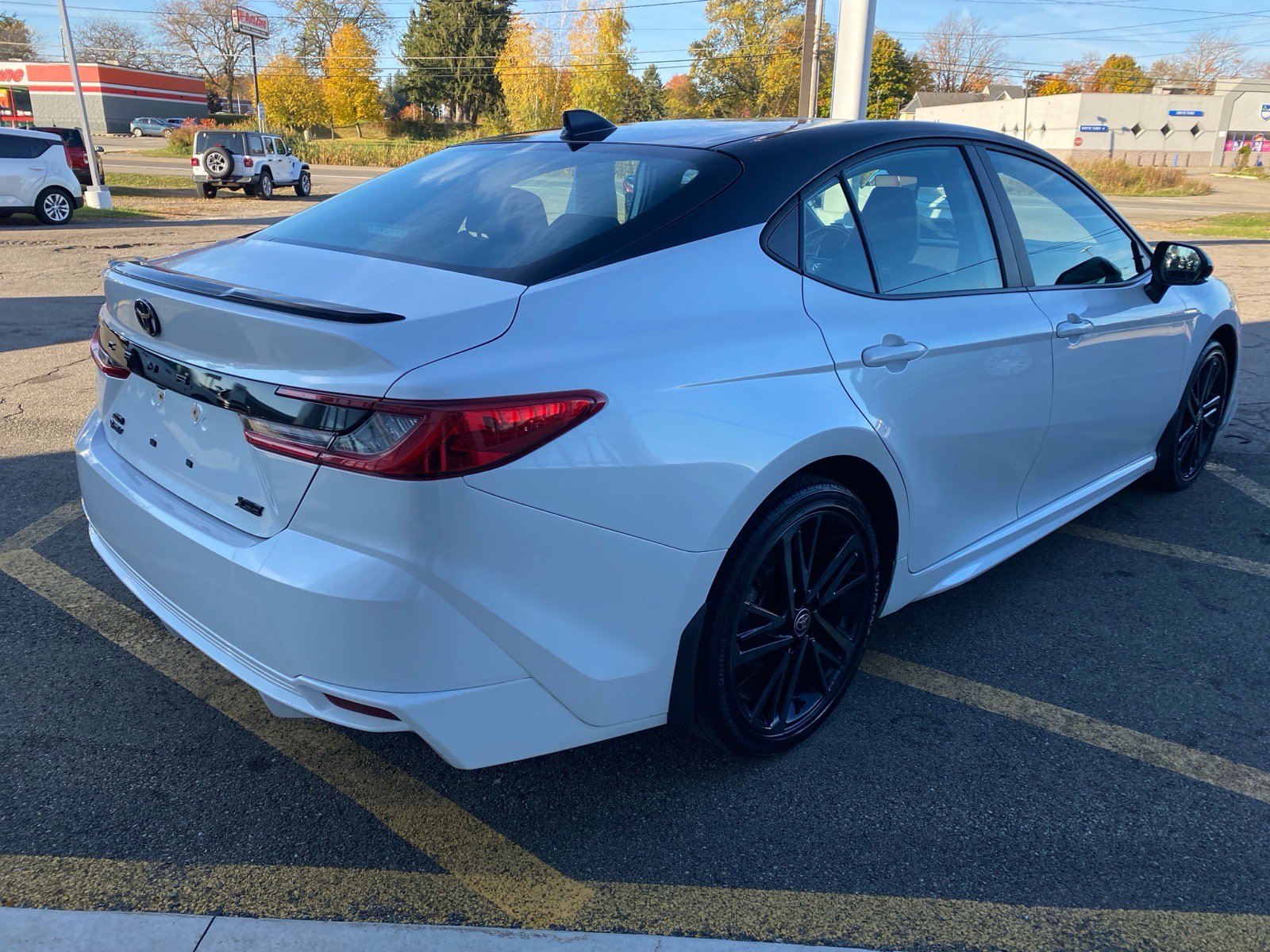Used 2025 Toyota Camry XSE AWD/4WD image 6