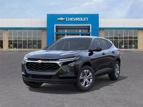 New 2026 Chevrolet Trax LS image 6