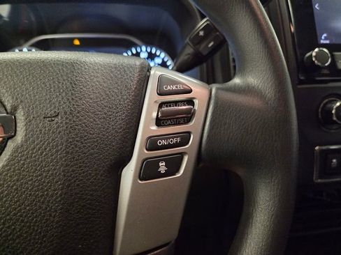 Used 2022 Nissan Titan SV RWD image 22