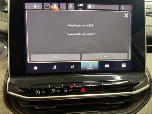 Used 2022 Jeep Compass Latitude image 18