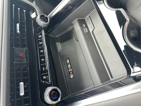 New 2026 Chevrolet Suburban Z71 w/ Comfort Package image 26