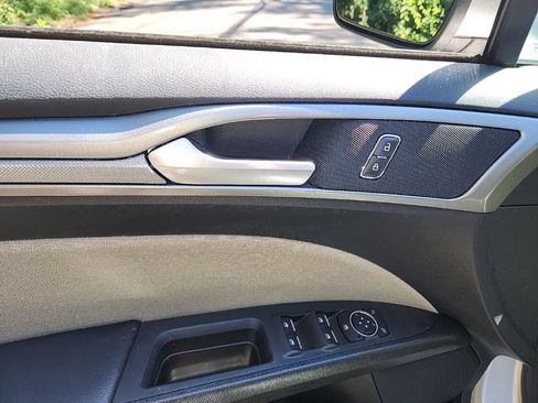 Used 2019 Ford Fusion S FWD image 4