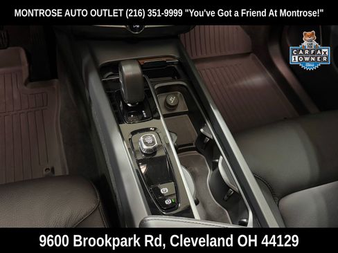 Used 2024 Volvo XC60 B5 Plus w/ Protection Package Premier image 23