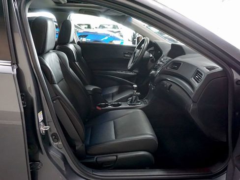 Used 2014 Acura ILX w/ Premium Package image 32