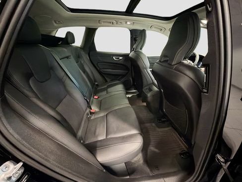 Used 2024 Volvo XC60 B5 Plus w/ Protection Package Premier AWD/4WD image 22