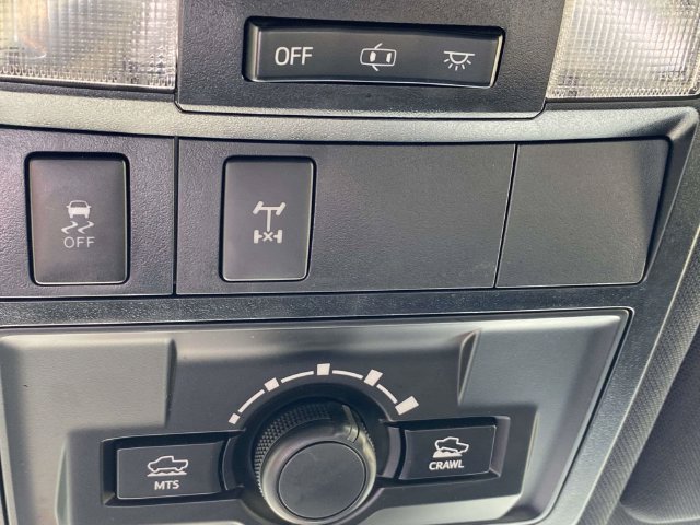 Used 2019 Toyota Tacoma TRD Off-Road AWD/4WD image 17