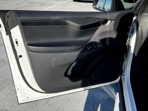 Used 2019 Tesla Model X Performance image 20