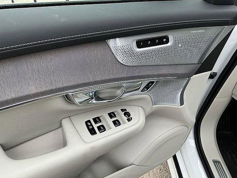 New 2026 Volvo XC90 T8 Ultra w/ Lounge Package AWD/4WD image 16