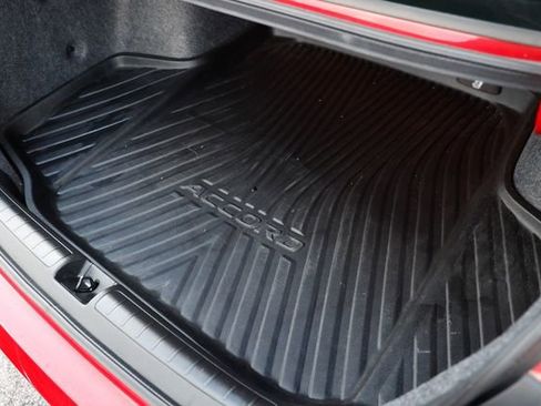 Used 2018 Honda Accord Sport image 27