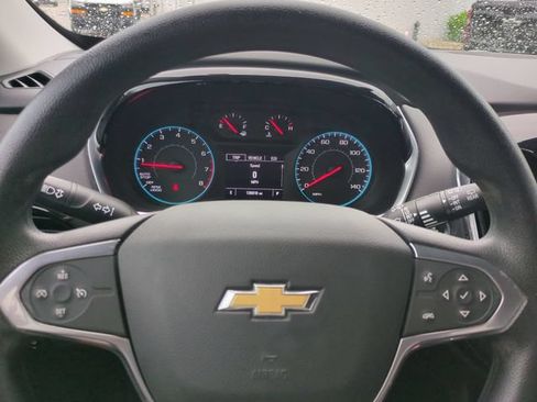 Used 2021 Chevrolet Traverse LS FWD image 32
