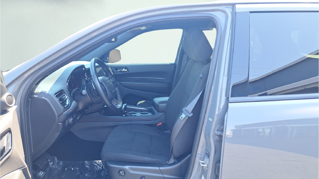 Used 2025 Dodge Durango GT w/ Blacktop Package AWD/4WD image 9
