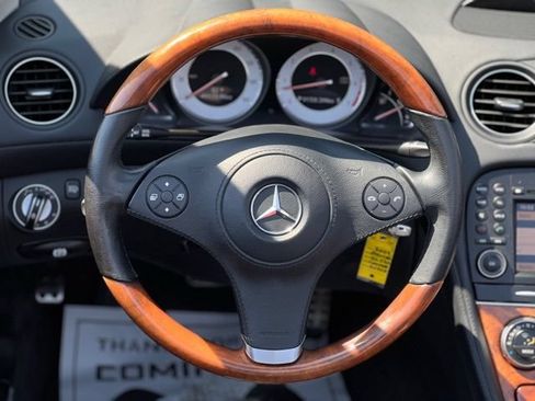Used 2009 Mercedes-Benz SL 550 w/ Premium I Pkg image 28