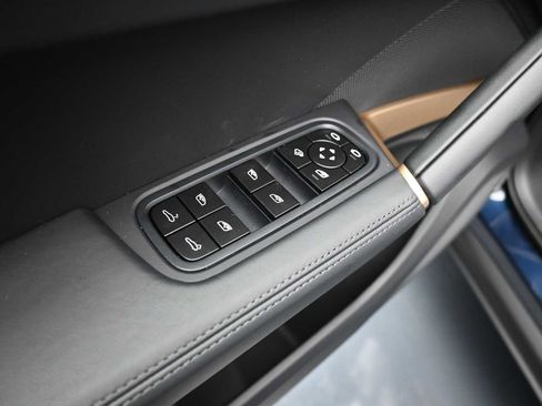 New 2026 Porsche Cayenne image 6