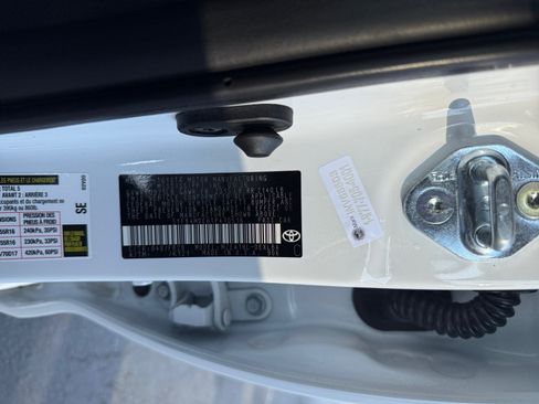 Used 2026 Toyota Corolla LE FWD image 24