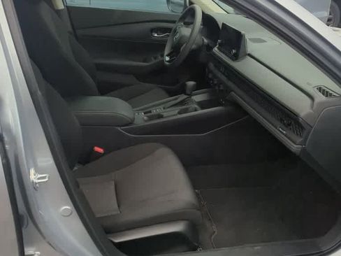 Used 2023 Honda Accord LX image 3