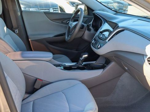 Used 2022 Chevrolet Malibu LT image 14