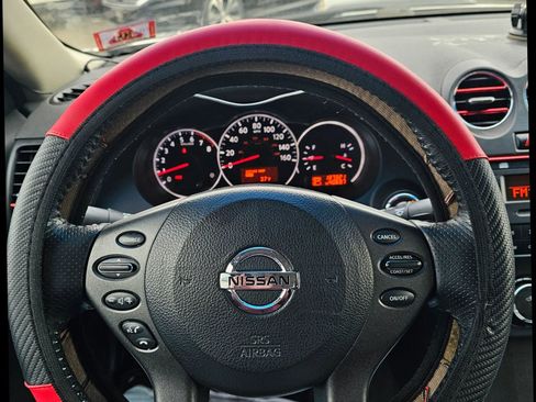 Used 2012 Nissan Altima 2.5 S w/ 20th Anniversary Pkg image 11