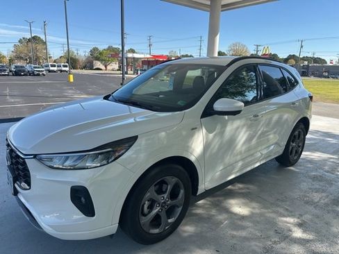 Used 2023 Ford Escape ST-Line Select w/ Tech Pack #2 image 5