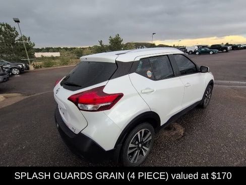 Used 2019 Nissan Kicks SV FWD image 6