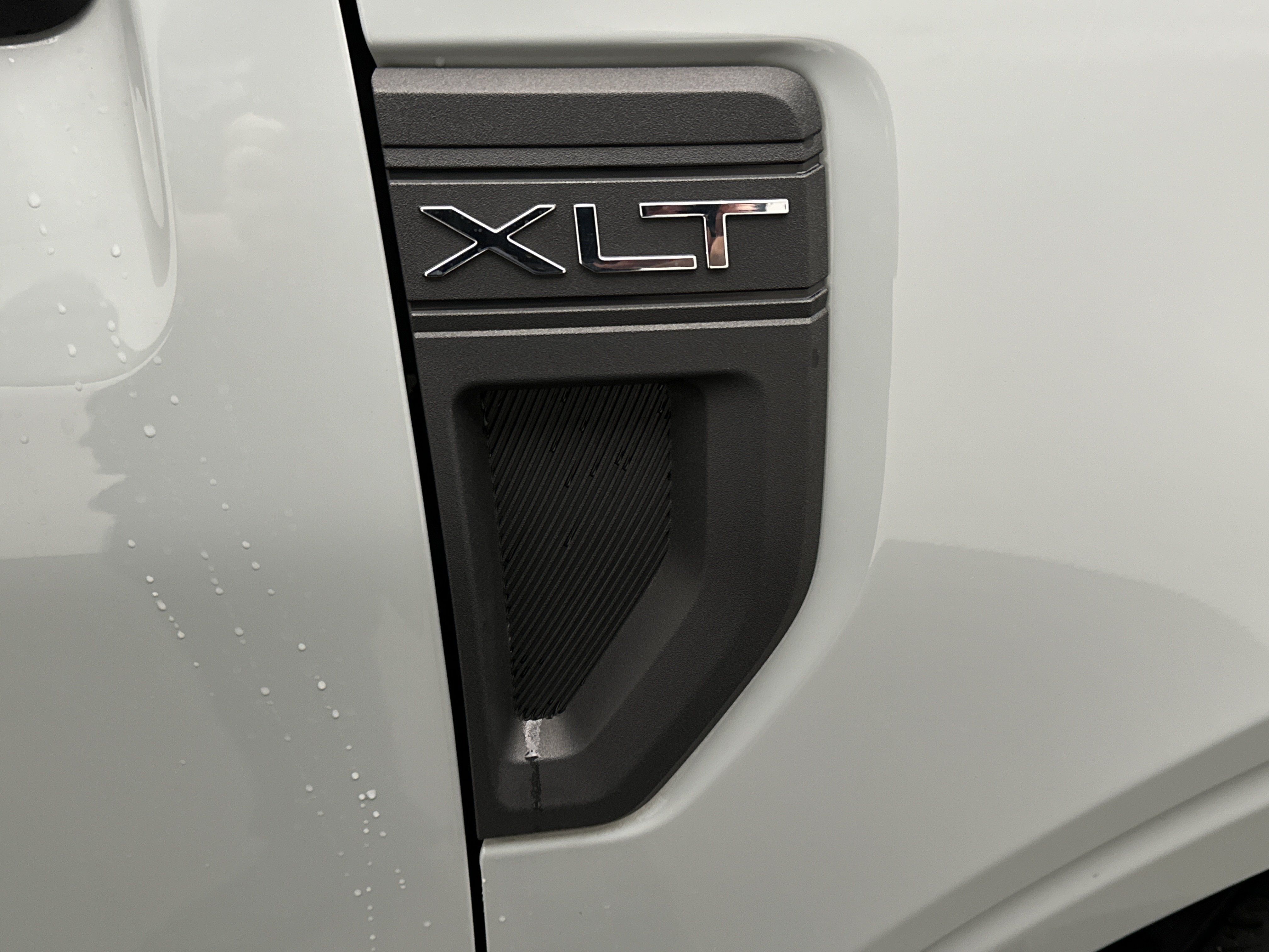 Used 2024 Ford Maverick XLT FWD image 13