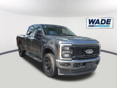 Used 2024 Ford F250 Lariat w/ Lariat Ultimate Package AWD/4WD image 3