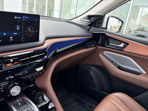 Used 2025 Acura MDX w/ Technology Package image 36