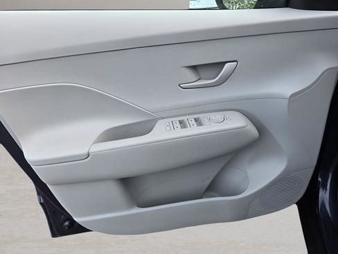 Used 2024 Hyundai Kona SEL image 17