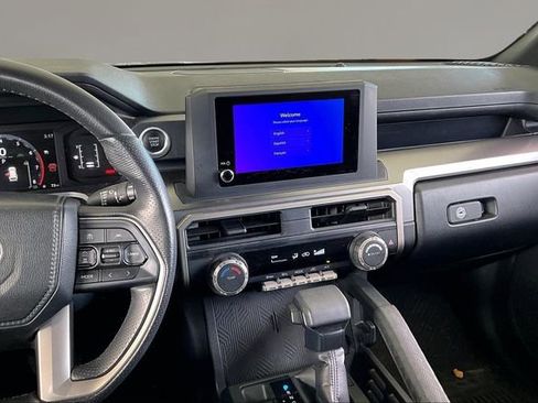 Used 2025 Toyota 4Runner SR5 RWD image 9