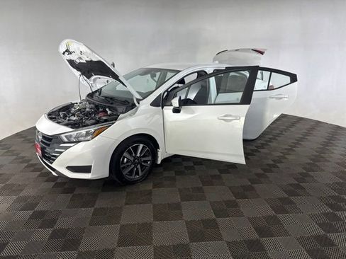 Certified 2025 Nissan Versa SV w/ Trunk Package FWD image 10