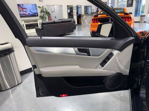 Used 2014 Mercedes-Benz C 250 Sedan image 41