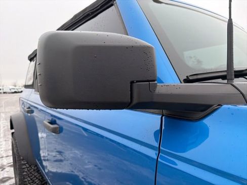 Used 2022 Ford Bronco Wildtrak image 4