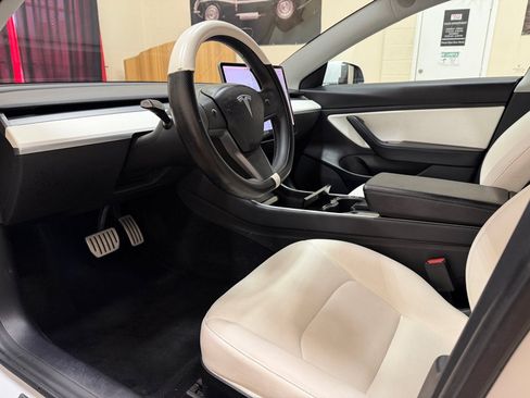 Used 2020 Tesla Model 3 Performance AWD/4WD image 17